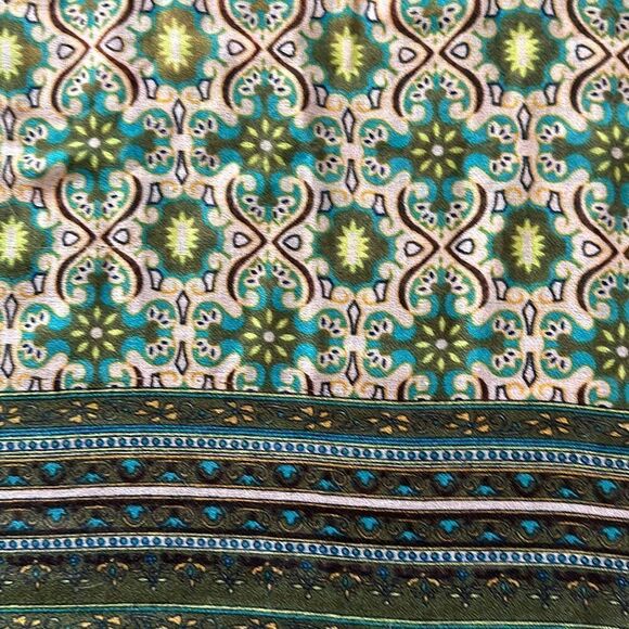 Anthropologie x Vismaya Green Patterned Bohemian Scarf Wrap! - Picture 7 of 15